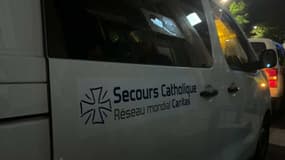 Les bénévoles du Secours Catholique rendent hommage au pape François.