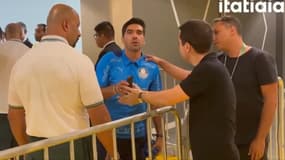 Abel Ferreira vole le téléphone d'un journaliste de Globo
