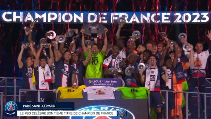Les Parisiens soulèvent un 11e titre record Les Parisiens soulèvent un 11e titre record