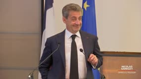 Lors de ses sorties publiques, Nicolas Sarkozy ne manque jamais une occasion de tacler François Hollande