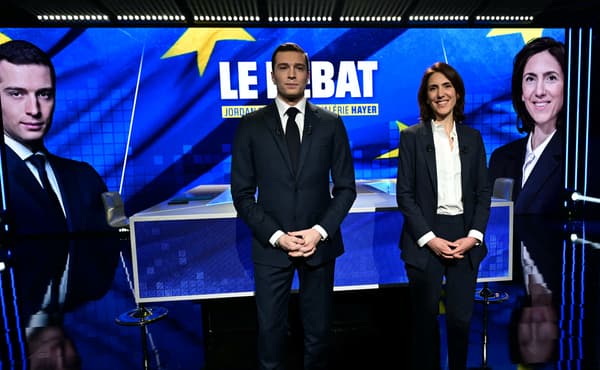 Les têtes de liste RN et Renaissance aux élections européennes, Jordan Bardella et Valérie Hayer, lors d'un débat organisé par BFMTV, le 2 mai 2024.