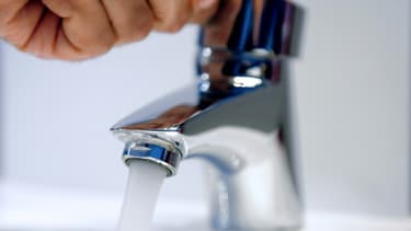 Environ 180.000 personnes étaient privées d'eau potable jeudi dans le Finistère après le débordement d'une cuve de digestat d'un méthaniseur à Châteaulin