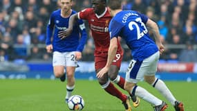 Mané face à Davies et Coleman