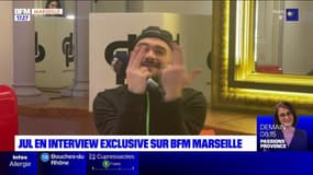 Le rappeur Jul fait une dédicace a BFM Marseille Provence