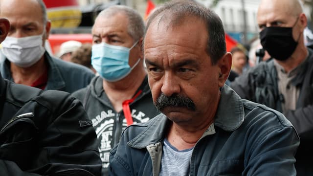 Le secrétaire général de la CGT, Philippe Martinez, a déploré que, dans de nombreux secteurs économiques, "dès qu'il y a un problème, on licencie d'abord, et on réfléchit après"
