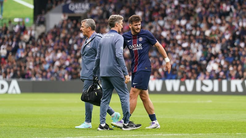 Khvicha Kvaratskhelia blessé lors du match PSG-Lens (2-0, L1), le 14 septembre 2025