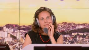 Santé mentale: "Quand on commence à se poser des questions, écoutez-vous", lance Camille Lacourt