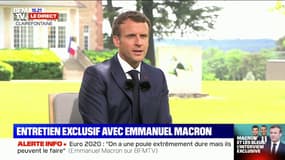 Emmanuel Macron: "On en peut pas demander à l'équipe de France de résoudre les difficultés de la nation"