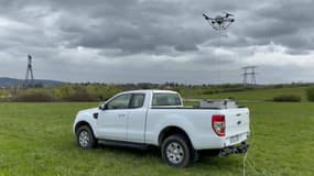 Des drones filaires d'Elistair. 