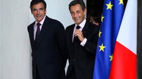 François Fillon en compagnie de Nicolas Sarkozy, jeudi à l'Elysée. Intervenant devant la conférence annuelle des ambassadeurs de France, le Premier ministre François Fillon a invité les adversaires de la politique du gouvernement à l'égard des Roms à mesu