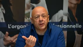 Le chef étoilé Thierry Marx, président du principal syndicat patronal de l'hôtellerie-restauration, l'Umih, s'exprime lors d'une conférence de presse à Paris, le 28 octobre 2022.