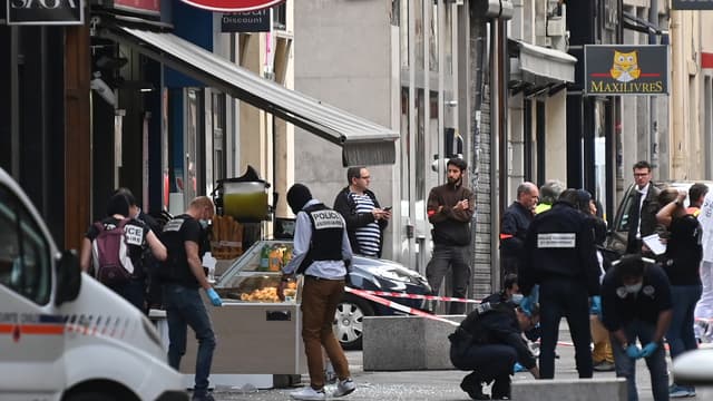 Le colis piégé a explosé devant une boutique La brioche dorée, vendredi 24 mai 2019.