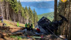 Un téléphérique dans lequel se trouvaient 11 personnes a fait une chute à Stresa, dans le nord de l'Italie, le 23 mai 2021
