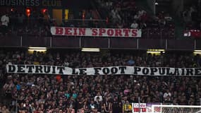 Une banderole de supporteurs de la Ligue 2 contre beIN Sports, août 2024