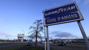 Les députés français ont créé mercredi une commission d'enquête sur le projet de fermeture de l'usine Goodyear d'Amiens-Nord, dans la Somme, qui emploie 1.173 salariés. /Photo prise le 31 janvier 2013/REUTERS/Pascal Rossignol