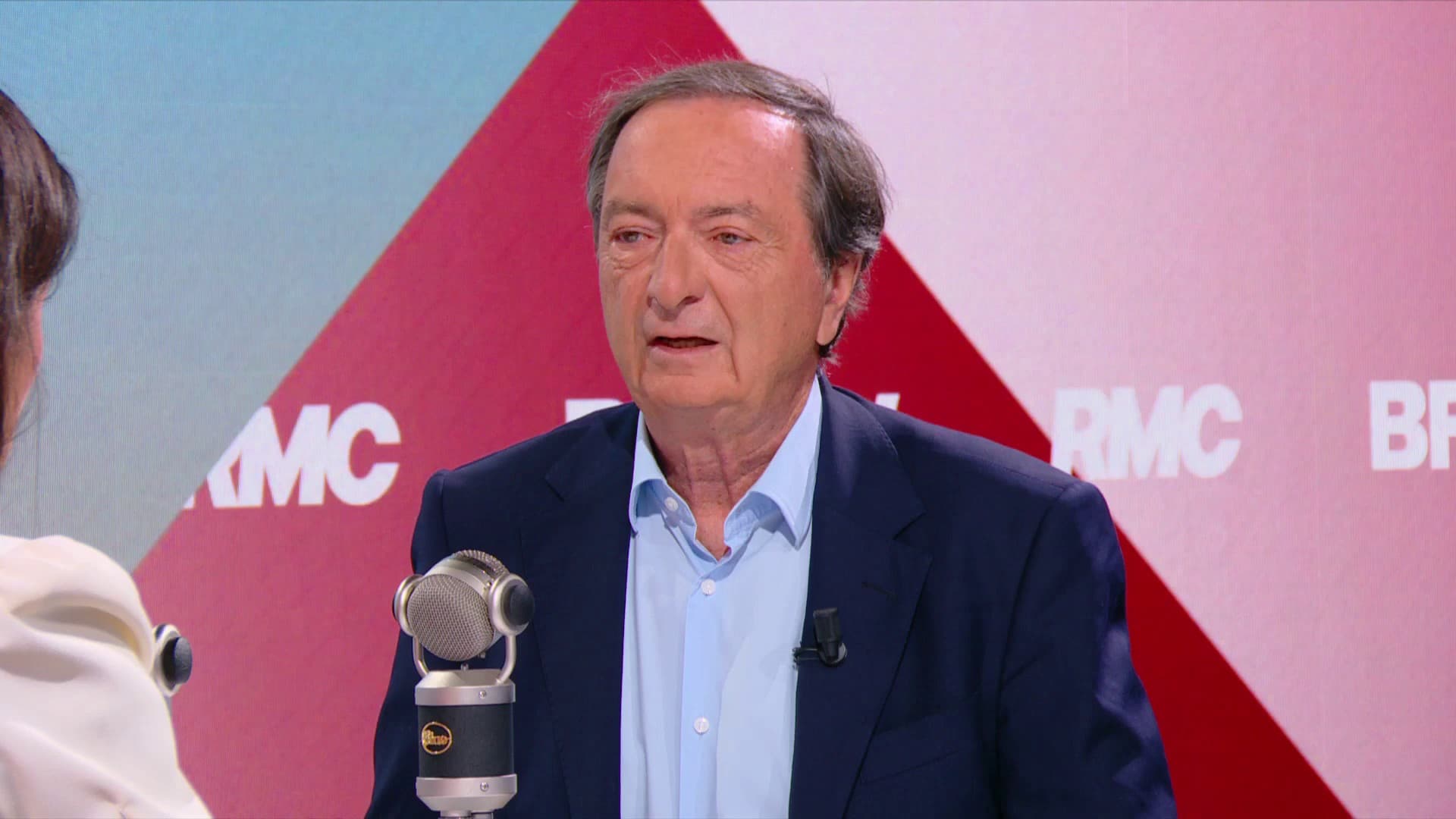 Michel-Édouard Leclerc, TotalEnergies'den 12 sent daha ucuz yakıt sattığı için memnun