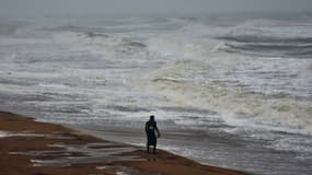 Le cyclone a atteint jeudi matin la côte est de l'Inde.