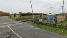 Un passage à niveau à Verquigneul (Pas-de-Calais)