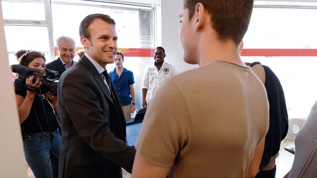 Emmanuel Macron en visite à Lunel, le 27 mai 2016.