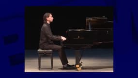 Le pianiste Pavek Kouchnir était le soliste de la Philharmonie de Birobidjan.
