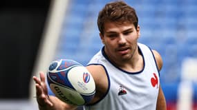 Antoine Dupont à l'entraînement du XV de France, le 4 octobre 2023