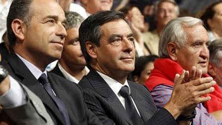 En nouant un pacte qui offrirait Paris à François Fillon et permet à Jean-François Copé de garder le contrôle de l'UMP, le Premier ministre et le patron du parti présidentiel ont signé un armistice qui ne met pas pour autant fin à leur rivalité. /Photo pr