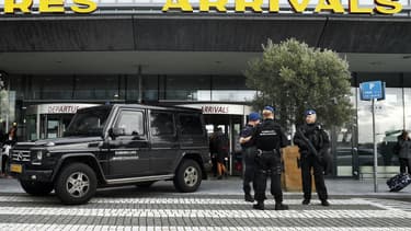 La sécurité a été renforcée ce jeudi à l'aéroport Rotterdam-La Haye aux Pays-Bas, en raison d'une menace terroriste.