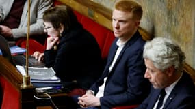 Le député Adrien Quatennens, photographié dans l'hémicycle de l'Assemblée nationale à Paris le 6 février 2023