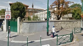 Le racket avait lieu dans cette zone, devant le collège privé Jeanne d'Arc, à Colombes.