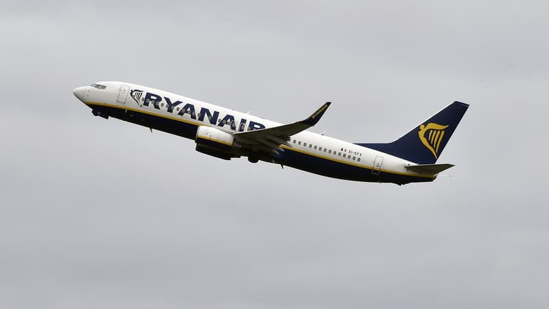 Ryanair gèle les embauches au Royaume-Uni. 