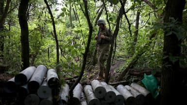 Un artilleur ukrainien  sur la ligne de front près de la ville de Bakhmout, dans la région de Donetsk, en Ukraine, le 15 juillet 2023.