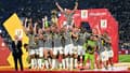 Les joueurs de la Juventus soulèvent la 15e Coupe d'Italie de l'histoire du club