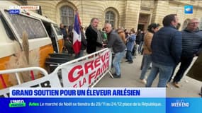 Arles: un grand soutien pour un éleveur en grève de la faim