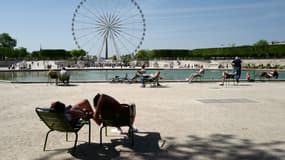 Un air d'été dans le jardin des Tuileries à Paris le 21 avril 2018