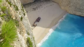 Une plage de l'île touristique de Zante