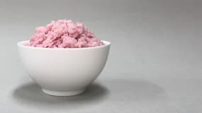 Le riz au boeuf rose développé par des scientifiques de l'université Yonsei, en Corée du Sud.