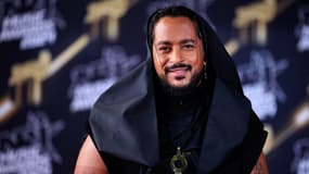 Slimane sur le tapis rouge des NRJ Music Awards ce vendredi 1er novembre à Cannes.