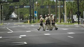 Des policiers patrouillent à Tampa en Floride (Etats-Unis), le 25 août 2012. Photo d'illustration