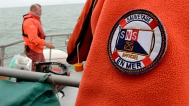 Des sauveteurs de la Société nationale de sauvetage en mer (SNSM) le 4 juillet 2013 à Calais