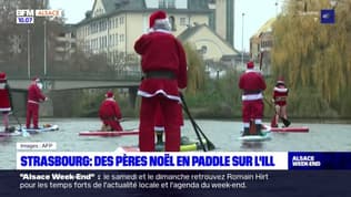 Strasbourg: des pères Noël en paddle sur l'Ill