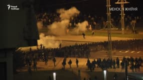 Présidentielle en Biélorussie: des heurts ont éclaté entre manifestants et policiers à Minsk dimanche soir