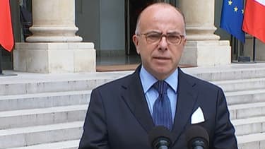 Bernard Cazeneuve mercredi à la sortie du conseil de défense.