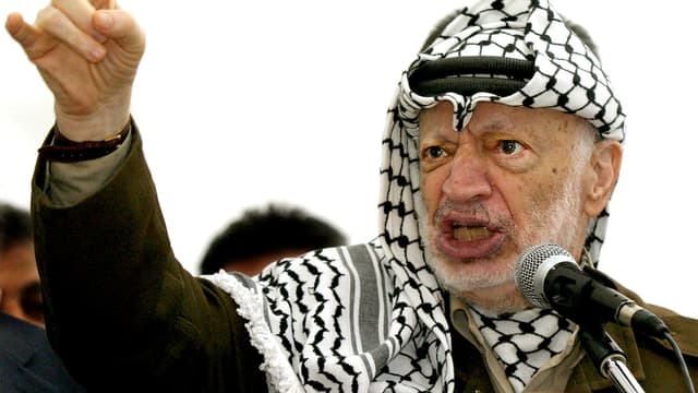 Yasser Arafat, ancien leader de l'Autorité palestinienne et de l'OLP (Organisation de Libération de la Palestine), en 2004.