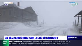 Hautes-Alpes: neige et fortes rafales de vent sur le col du Lautaret