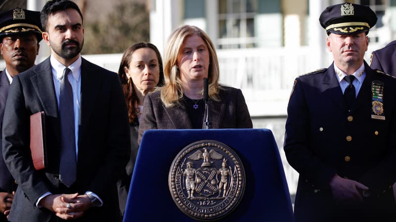 Jet d'engins explosifs à New York: la cheffe de la police parle d'un "acte terroriste inspiré" par le groupe État islamique