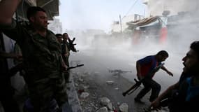 Combattants de l'Armée syrienne libre lors d'affrontements avec les forces fidèles à Bachar al Assad, jeudi à Alep. Une réunion des ministres des Affaires étrangères des 15 membres du Conseil de sécurité de l'Onu sur la crise humanitaire syrienne s'est ac