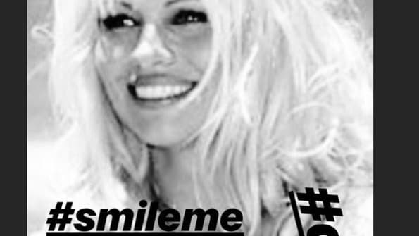 Le message de soutien d'Adil Rami à Pamela Anderson Le message de soutien d'Adil Rami à Pamela Anderson