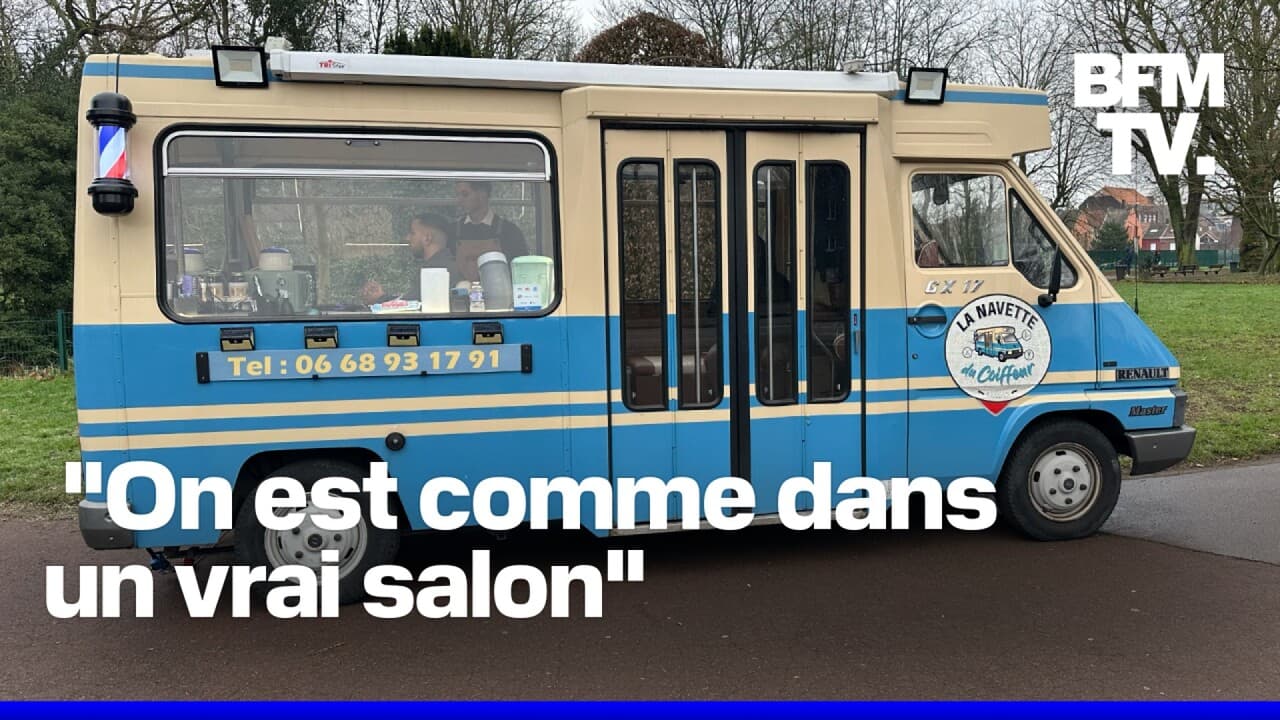 ROBIN DE BFM – À Tourcoing, Adel coiffe les habitants dans un bus des années 80