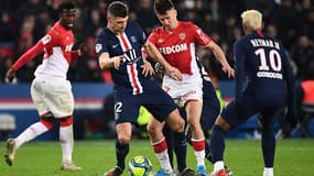 Thomas Meunier face à Aleksandr Golovin