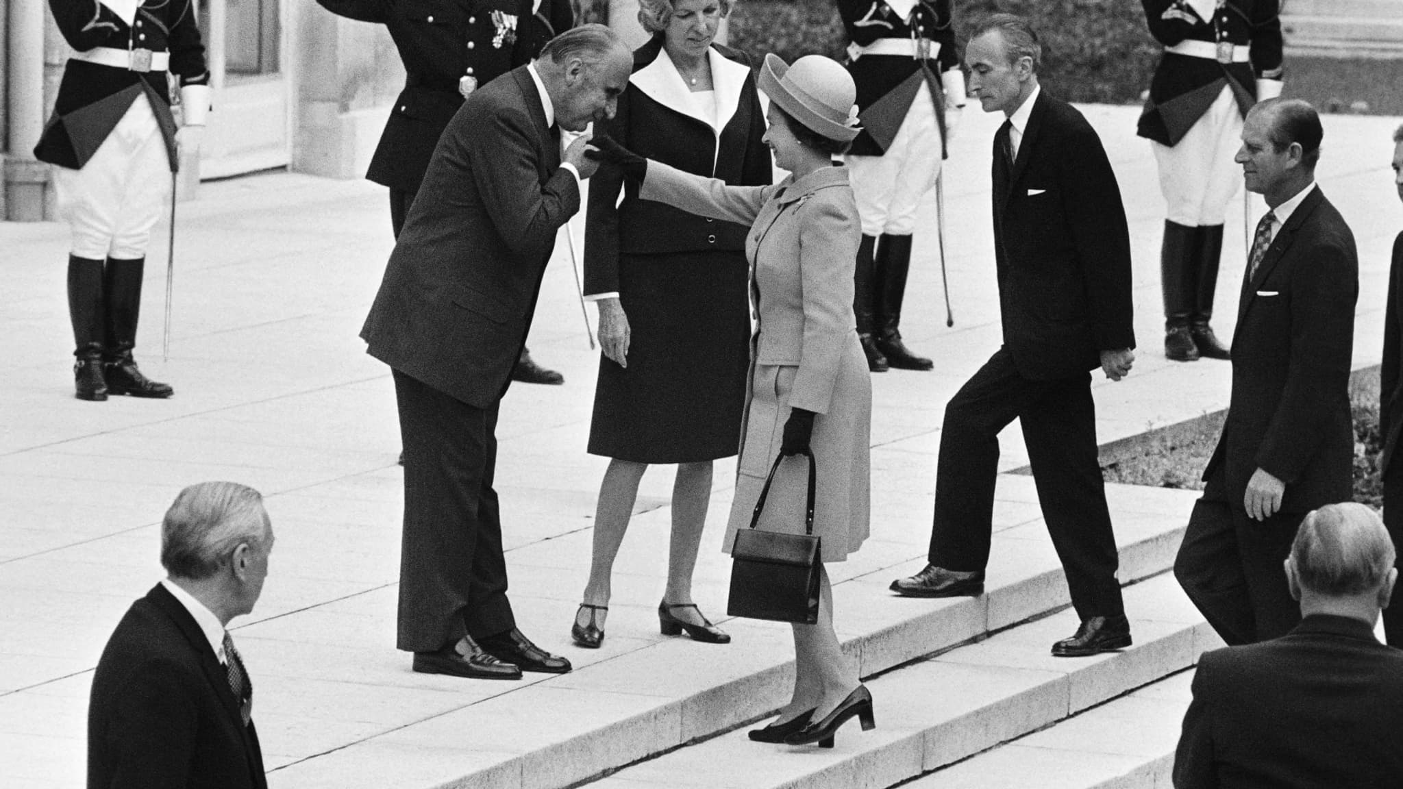 La reine Elizabeth et Georges Pompidou en 1972 à Paris.